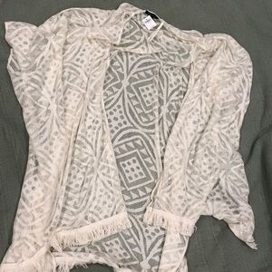 American Eagle knit geometric kimono